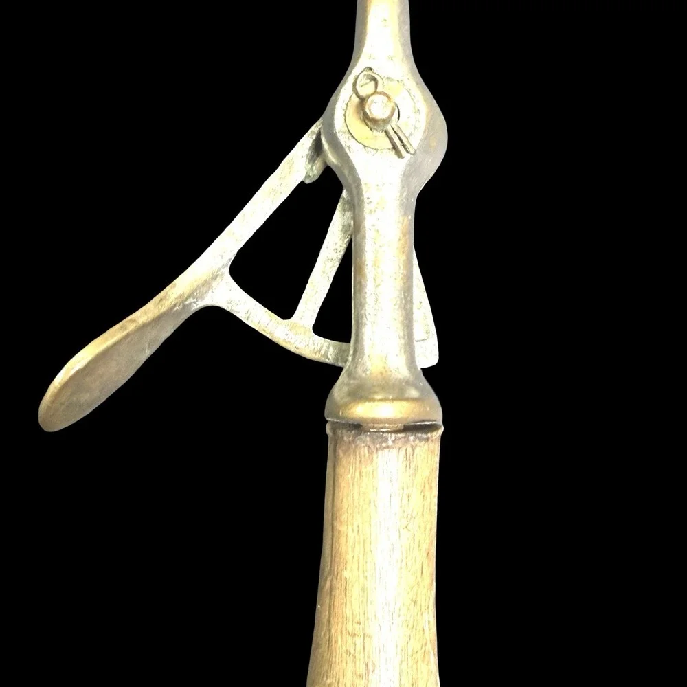 Gilchrist this scoop